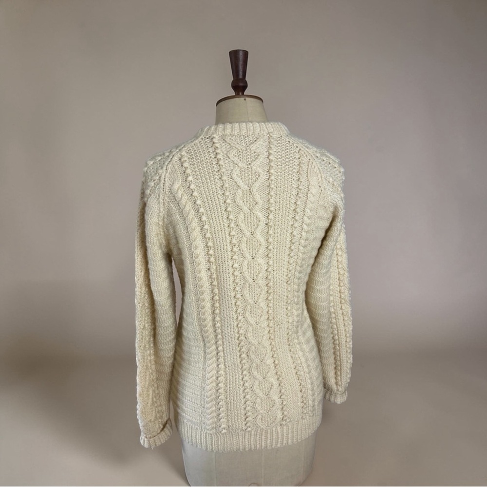Vintage Cream Cable Knit Women's Sweater - like new - Picture 3 of 5